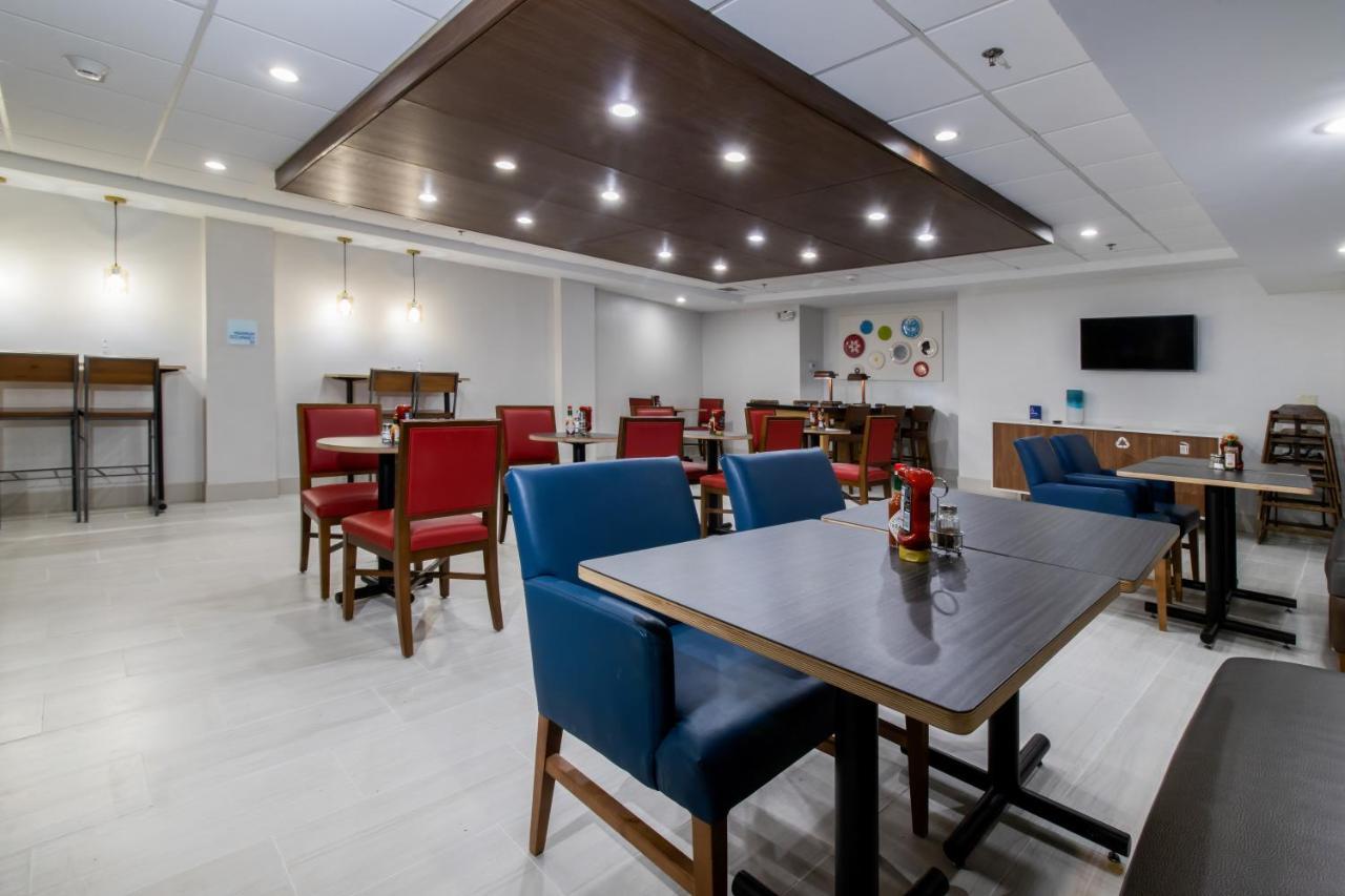 Holiday Inn Express Hotel & Suites Swansea By Ihg Ngoại thất bức ảnh