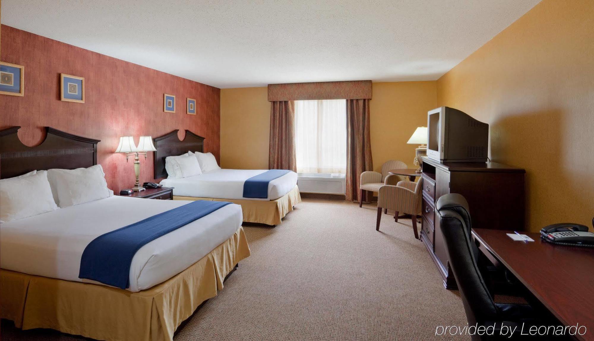 Holiday Inn Express Hotel & Suites Swansea By Ihg Ngoại thất bức ảnh